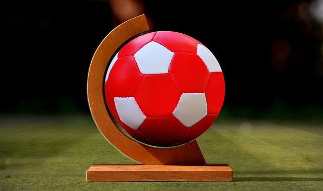 英媒：伊普斯维奇对热刺的比赛里，切尔西派球探考察了德拉普.